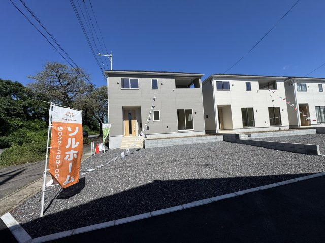 新築　前橋市川原町第４　クレイドルガーデン　1号棟の駐車場|現地写真　駐車スペースは並列2台分可能です！
