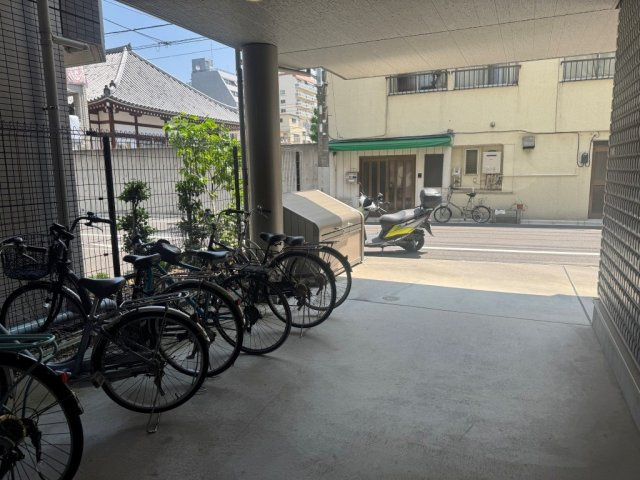 Y’s flat入谷のエントランス