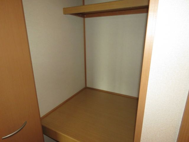 グランシャリオの収納|廊下収納