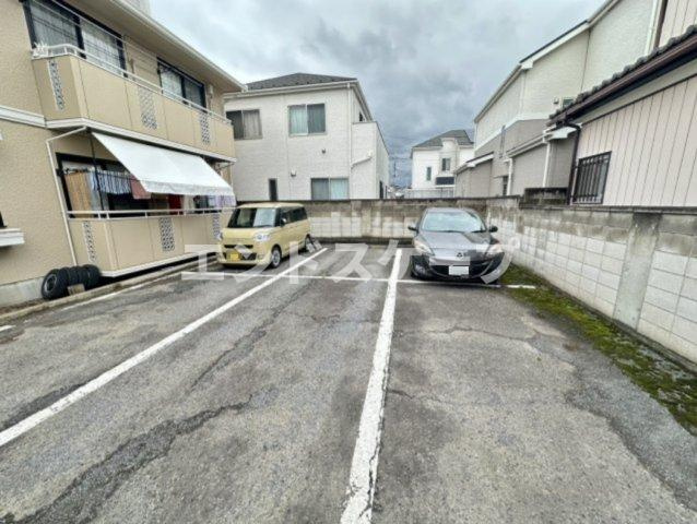 デライトフォーレの駐車場|高崎、前橋のお部屋探しはエンドスケープまで！お客様の理想お聞かせ下さい♪