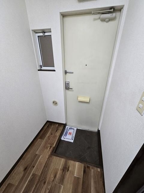 デューク千川の玄関