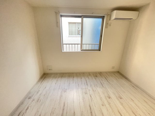 ブリランテⅡのエントランス|共用ポスト