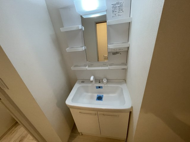 ブリランテⅡのエントランス|他号室参考写真です