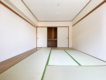 ニュー氷川ハイツの和室|和室があれば、来客や子供用のスペースとして活躍します