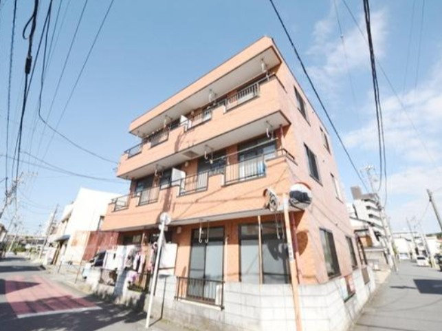 ハイツアルプスの外観