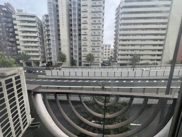 大森スカイレジデンスのバルコニー