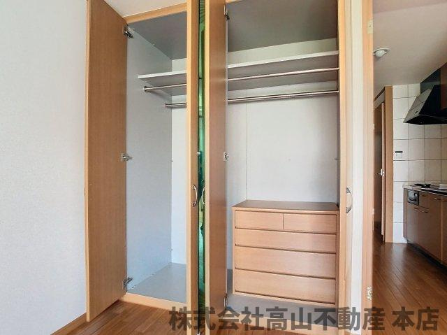 宗像市原町のアパートの収納