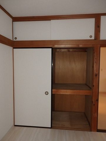 ハイツチェリーの収納