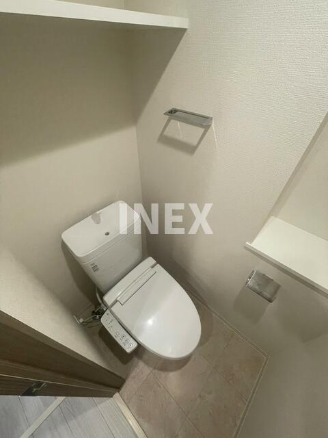 横浜市中区末吉町２丁目の賃貸マンションのトイレ