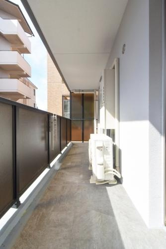 福岡市早良区室見１丁目の賃貸マンションのロビー