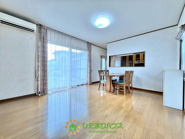加須市東栄２丁目　中古一戸建ての居間・リビング