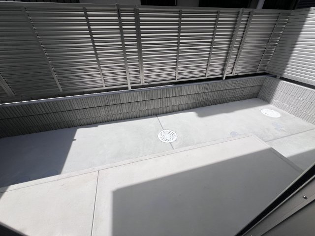 D-ROOM江井島のバルコニー