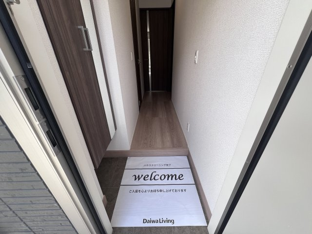 D-ROOM江井島の玄関