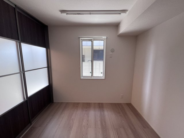 D-ROOM江井島の洋室