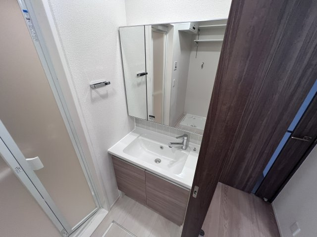 D-ROOM江井島の洗面所