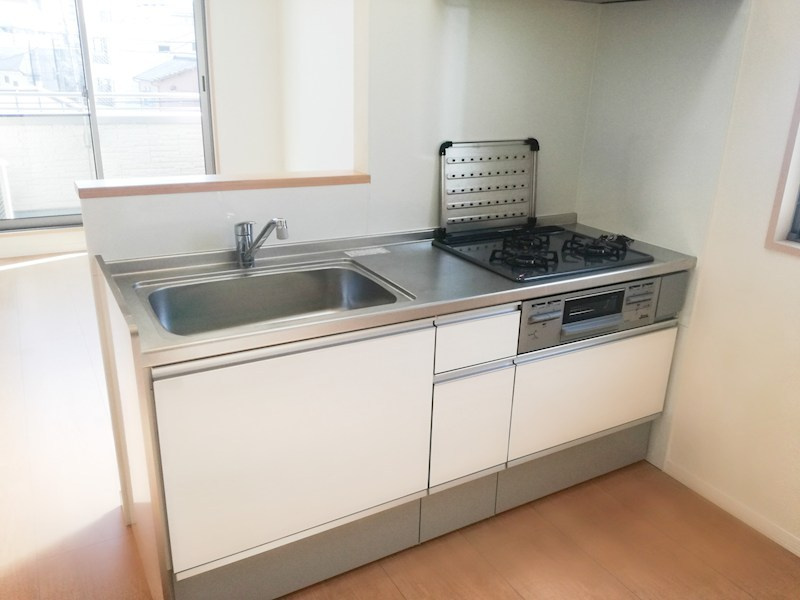 K　RESIDENCE のキッチン