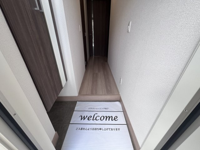 D-ROOM江井島の玄関