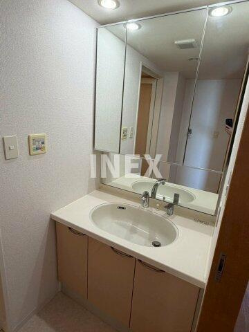 横浜市鶴見区生麦５丁目の賃貸マンションの洗面所