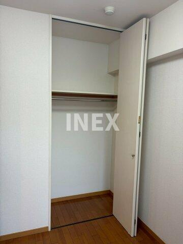 横浜市鶴見区生麦５丁目の賃貸マンションの収納