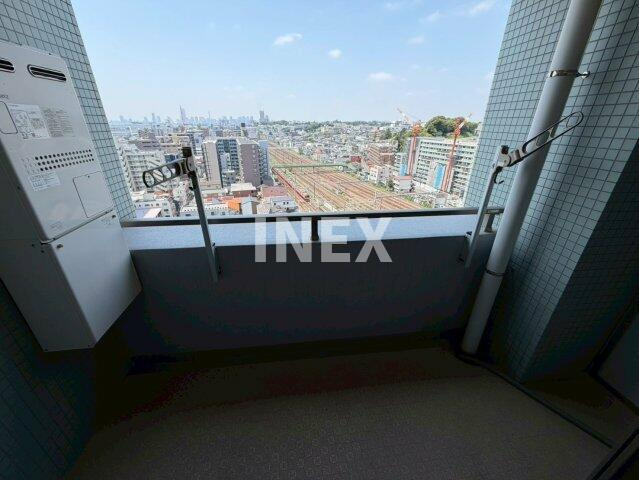 横浜市鶴見区生麦５丁目の賃貸マンションのバルコニー