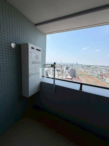 横浜市鶴見区生麦５丁目の賃貸マンションのバルコニー