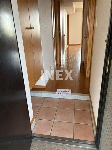 横浜市鶴見区生麦５丁目の賃貸マンションの玄関