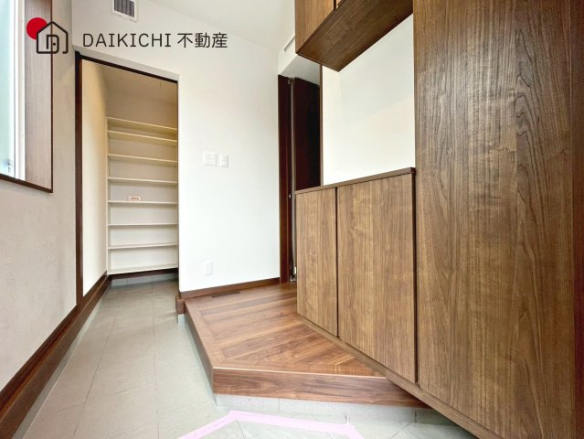 【玄関】 | 加須市南篠崎　スマート・ワンシティ　新築戸建　全22棟　11号棟