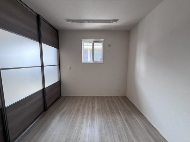 D-ROOM江井島の洋室