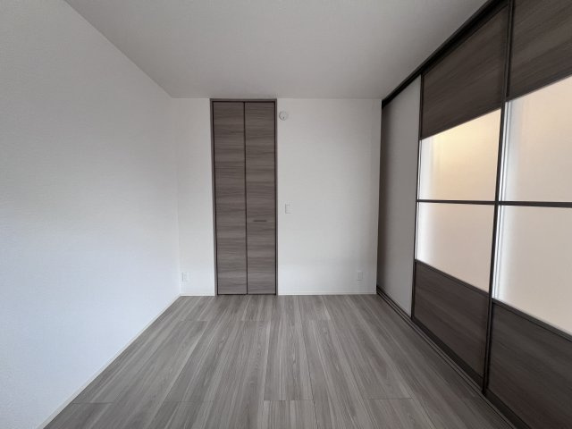 D-ROOM江井島の洋室