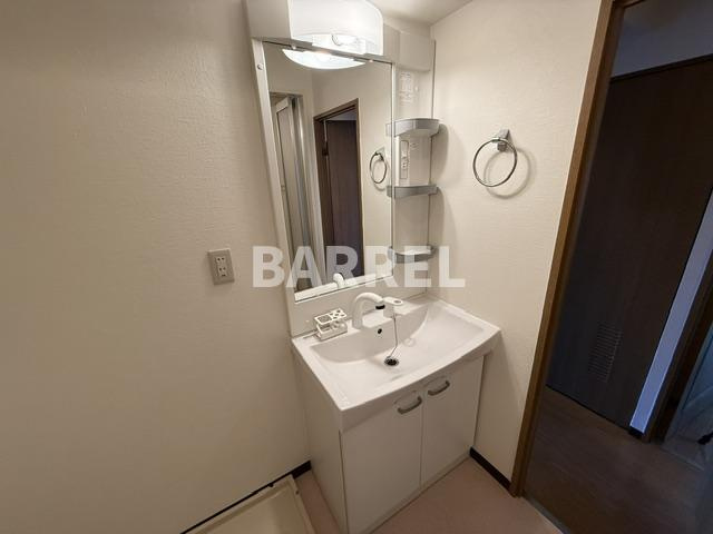 インペリアル花屋敷の独立洗面台