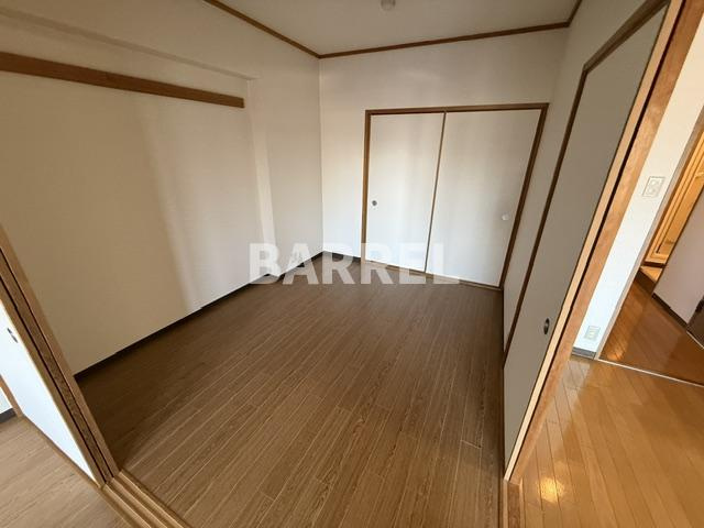 インペリアル花屋敷の寝室