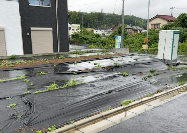【構造・工法・仕様】 | 木造住宅とは土台、壁、柱など建築物の強度を支える構造体の材に木が使用されている構造を指します。構造体は建物の自重を支えるだけではなく風圧や水圧、積裁荷重などあらゆる衝撃に耐えるための基礎です。