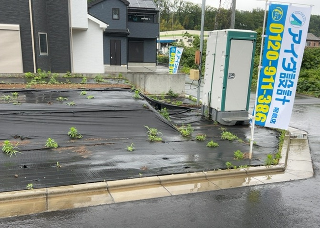 【外観】 | 現在は更地となっています。現地をご見学に行く際は、道路の幅や周辺の交通量、施設などをご確認頂くことをおすすめします！ある程度イメージをつけたいという場合は、同売主の施工事例や完成パースもお見せします。