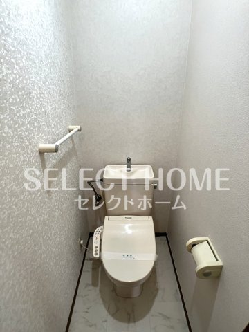 【トイレ】 | ＨＫガーデンＢ棟 | ゆったりとした空間のトイレです