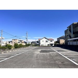 【駐車場】 | グランドヒルズ神の倉