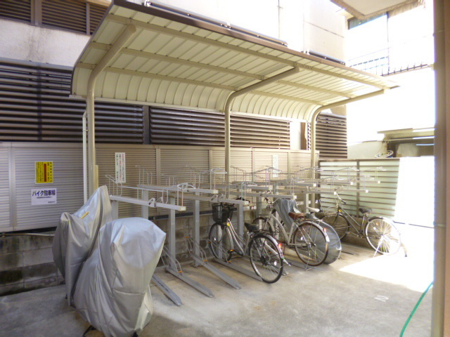 第７田嶋ビルの駐車場|敷地内駐輪場ございます♪