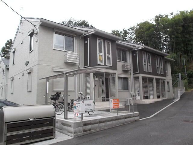 【エントランス】 | ウエストコテージ