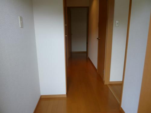 オアシス荒池の玄関