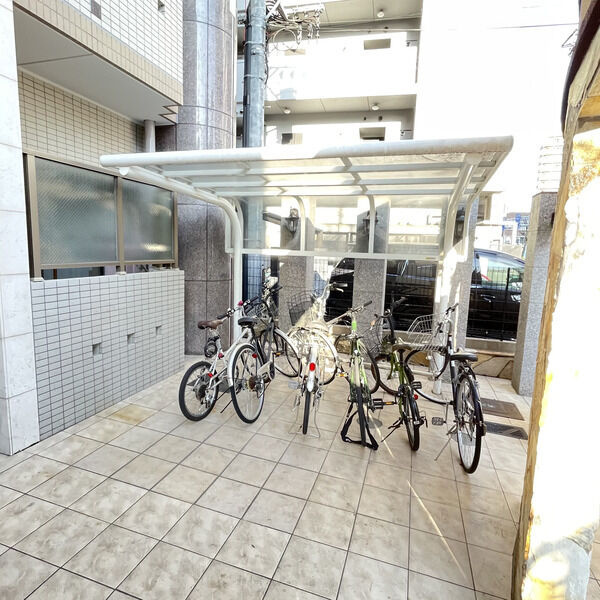 セレス大須　名古屋市賃貸　仲介手数料無料の駐車場