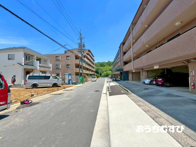 名古屋市名東区猪子石2丁目(全5棟)の前面道路含む現地写真