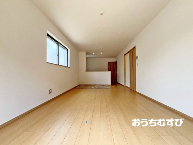 名古屋市名東区猪子石2丁目(全5棟)の居間・リビング