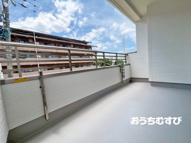 名古屋市名東区猪子石2丁目(全5棟)のバルコニー