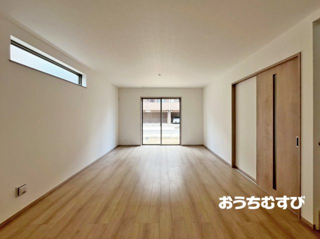 名古屋市名東区猪子石2丁目(全5棟)の居間・リビング