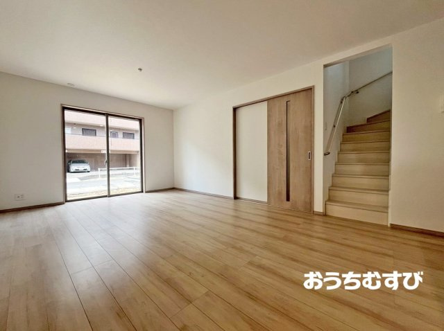 名古屋市名東区猪子石2丁目(全5棟)の居間・リビング