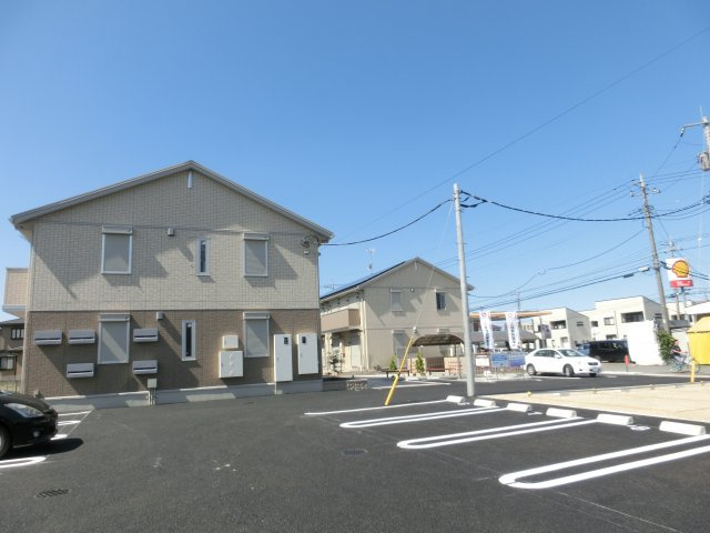 バレーヌＢの駐車場