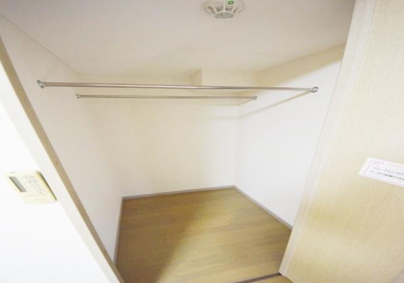 アークヒルズいずみの収納|別号室参考写真