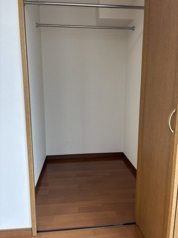 アークヒルズいずみの収納|※現況優先
