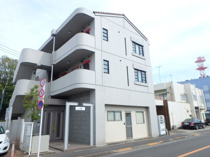 Ａｔ　Ｅａｓｅの画像