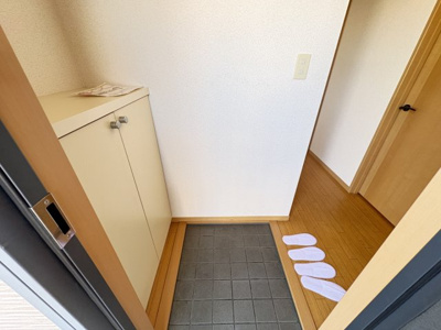 【玄関】 | メゾン瀬戸A棟B棟