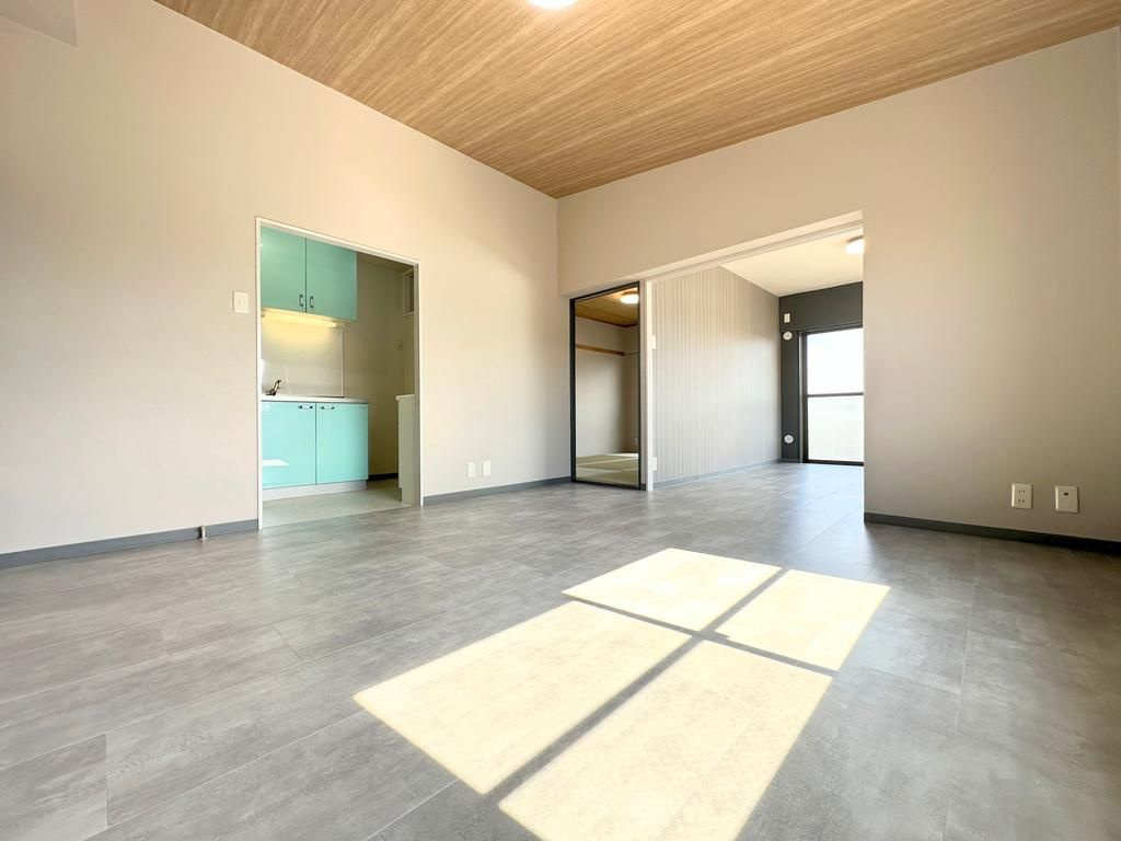 西東京市北原町３丁目の中古マンションの居間・リビング
